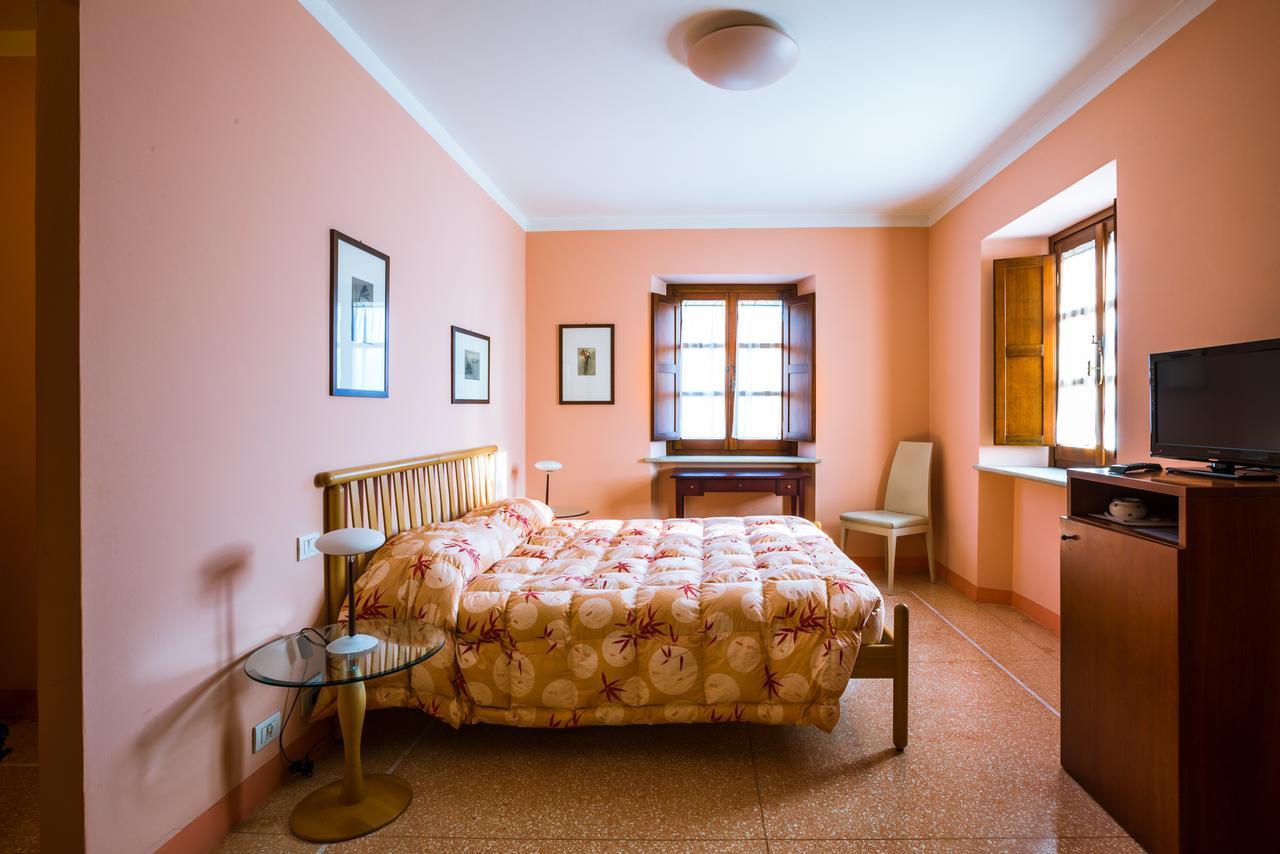 Locanda Da Ciacci Petriano Екстериор снимка