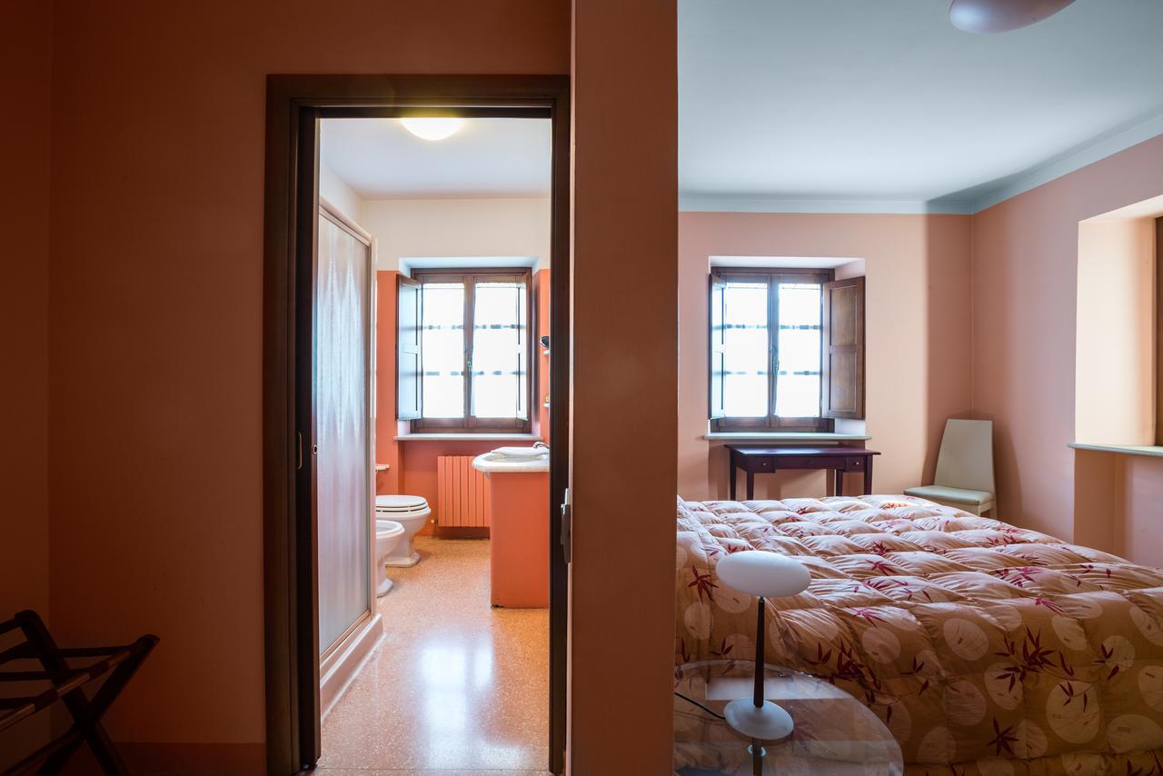 Locanda Da Ciacci Petriano Екстериор снимка